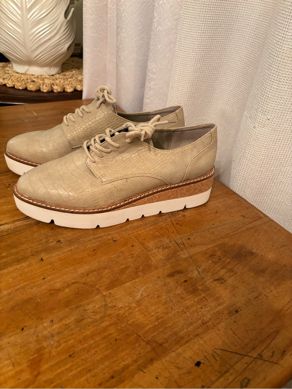 Steve Madden Women's Taupe Platform Oxford Shoes